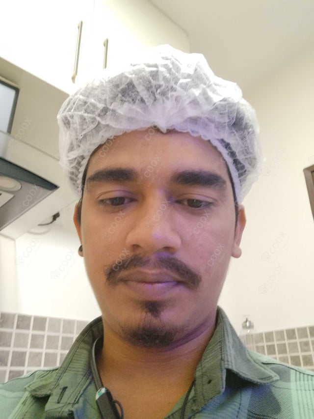 Chef from COOX at bookings. Professional cooks chefs at home