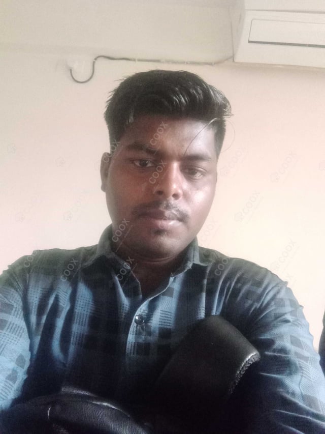 Chef from COOX at bookings. Professional cooks chefs at home