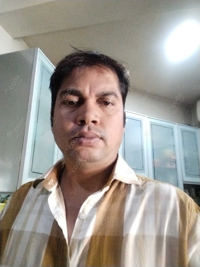 Chef from COOX at bookings. Professional cooks chefs at home