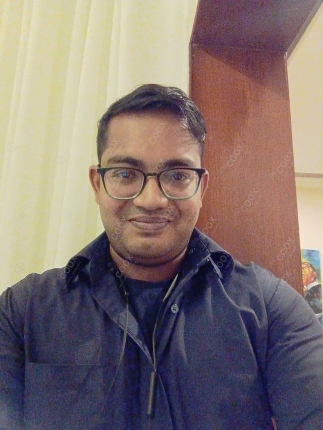 Chef from COOX at bookings. Professional cooks chefs at home