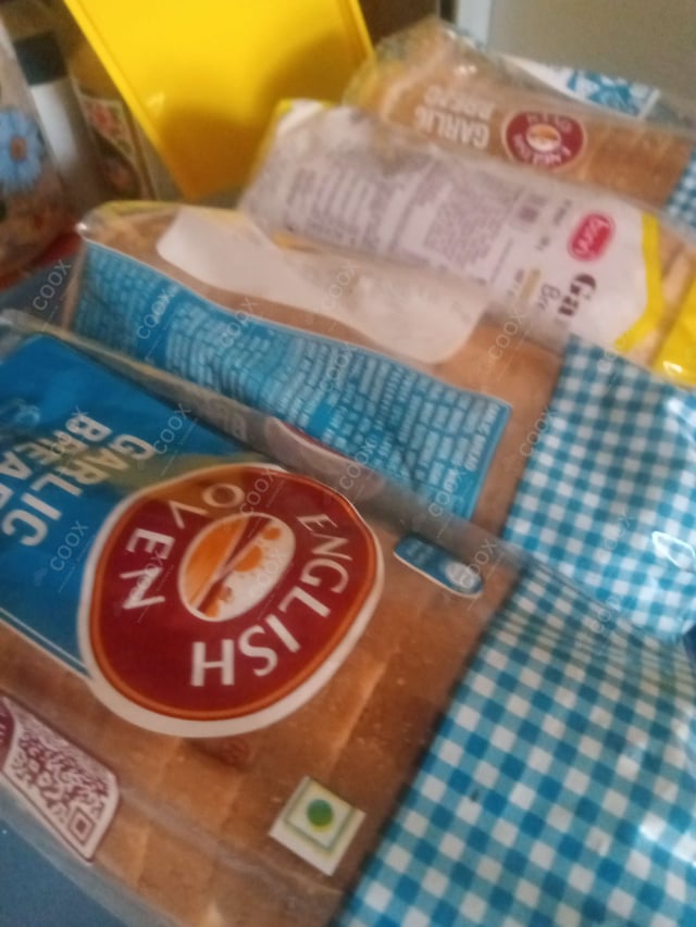 Delicious Garlic Bread with Cheese prepared by COOX