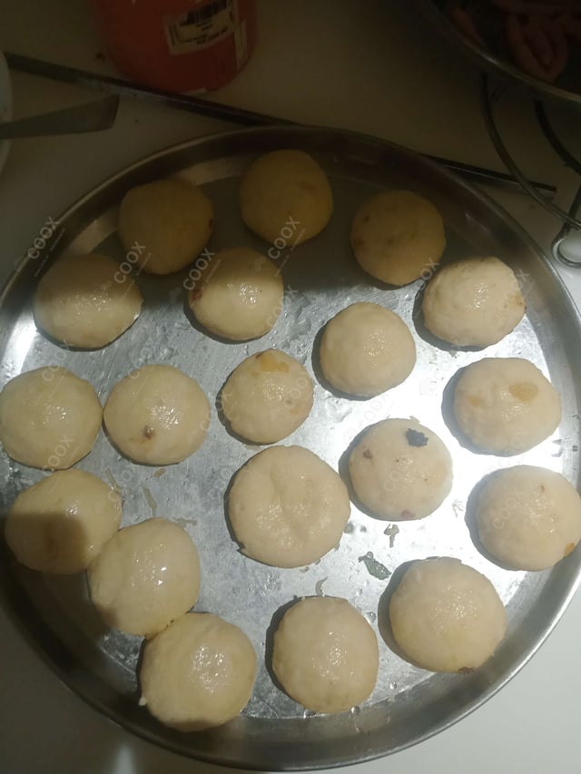 Delicious Naan (Butter / Garlic) prepared by COOX