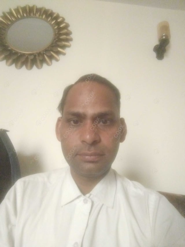 Chef from COOX at bookings. Professional cooks chefs at home