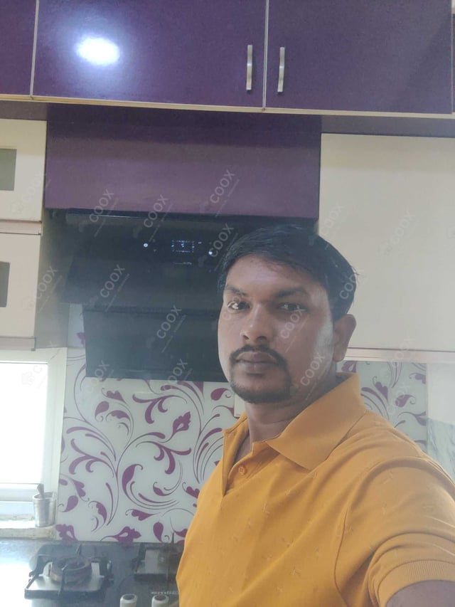 Chef from COOX at bookings. Professional cooks chefs at home