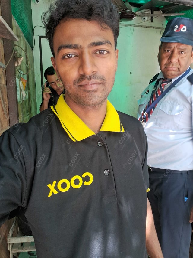 Chef from COOX at bookings. Professional cooks chefs at home