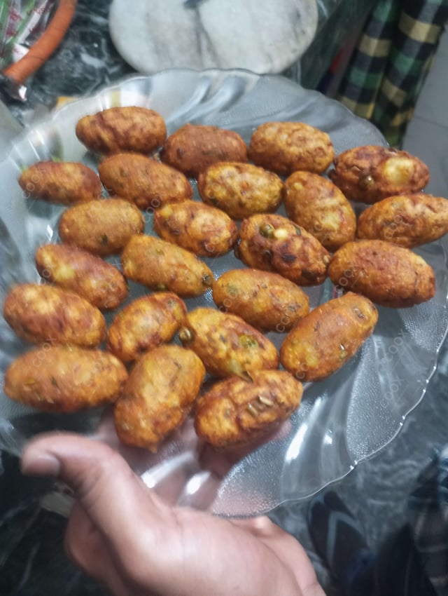 Delicious Veg Cutlets prepared by COOX