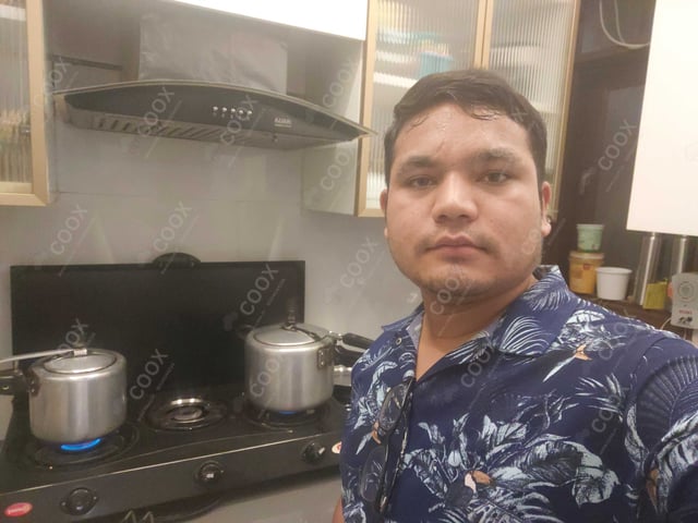 Chef from COOX at bookings. Professional cooks chefs at home