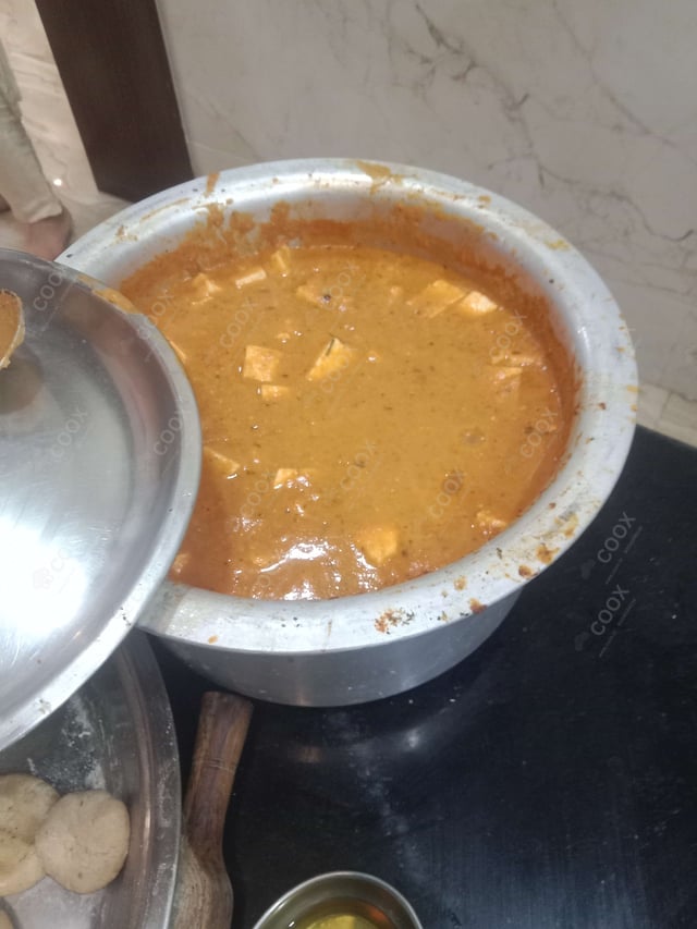 Delicious Shahi Paneer prepared by COOX