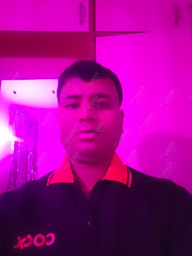 Chef from COOX at bookings. Professional cooks chefs at home