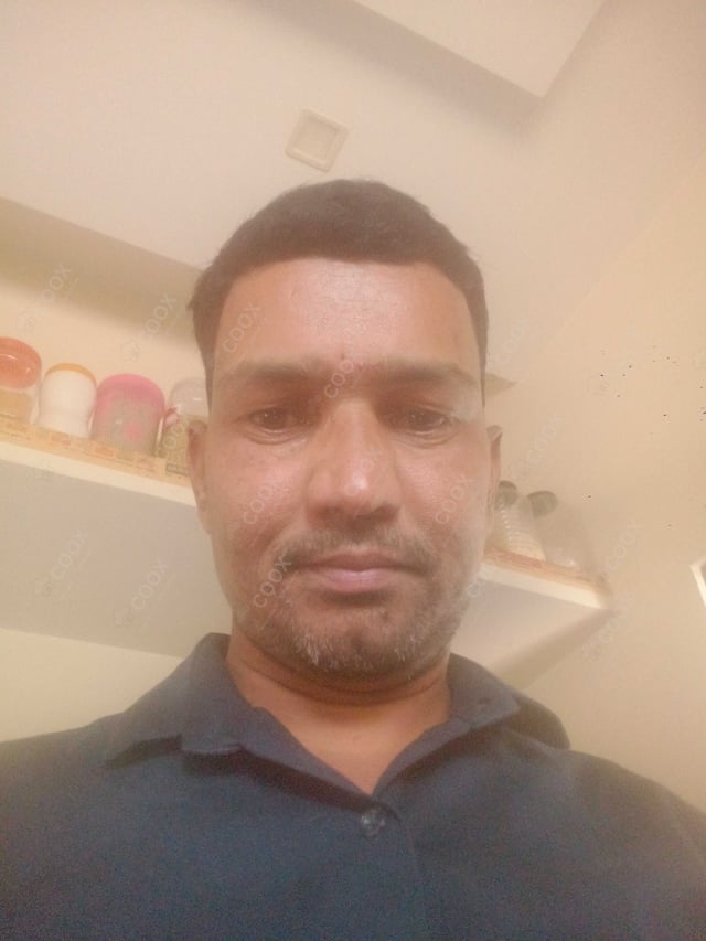 Chef from COOX at bookings. Professional cooks chefs at home