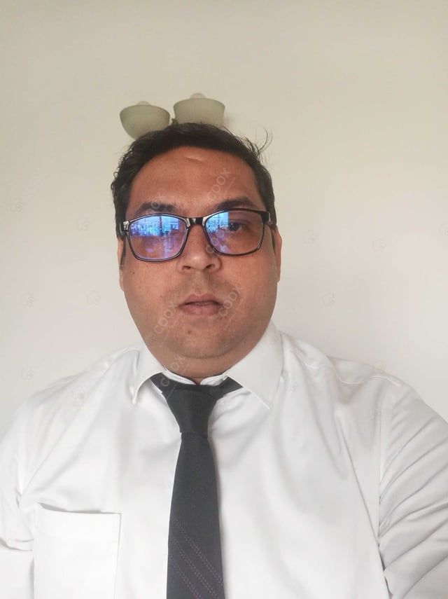 Chef from COOX at bookings. Professional cooks chefs at home