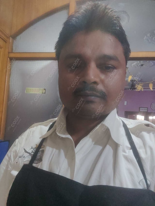 Chef from COOX at bookings. Professional cooks chefs at home