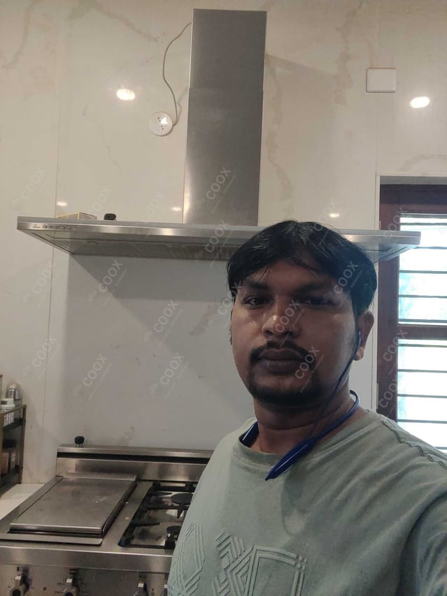 Chef from COOX at bookings. Professional cooks chefs at home