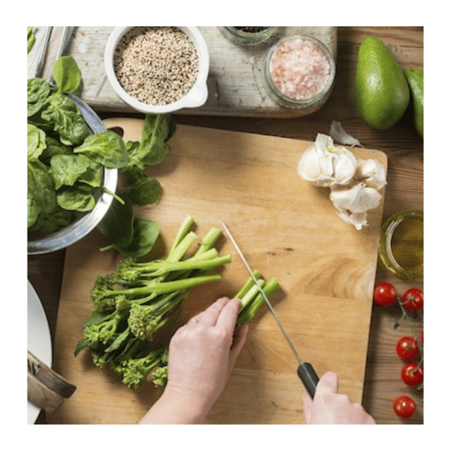 4. Chef and Assistant Cook Arrive On Time