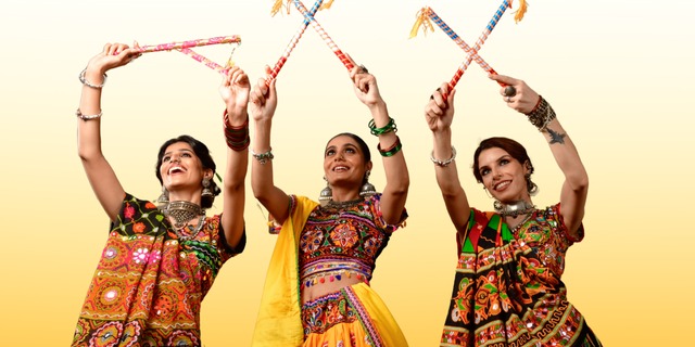 Find hire top rated cooks chefs for Navratri occasion via COOX. Book highly trained professional chefs for house parties and other occasions online