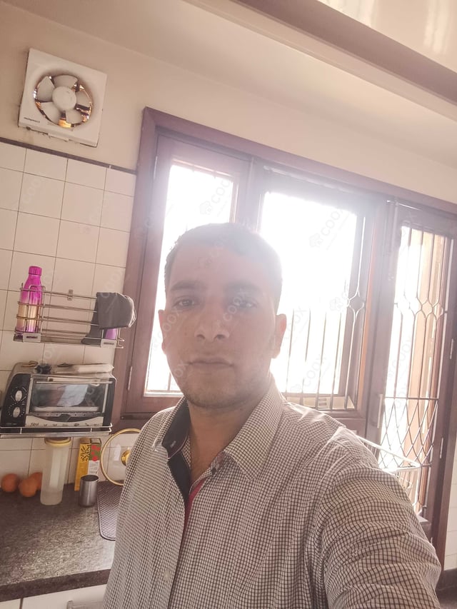 Chef from COOX at bookings. Professional cooks chefs at home