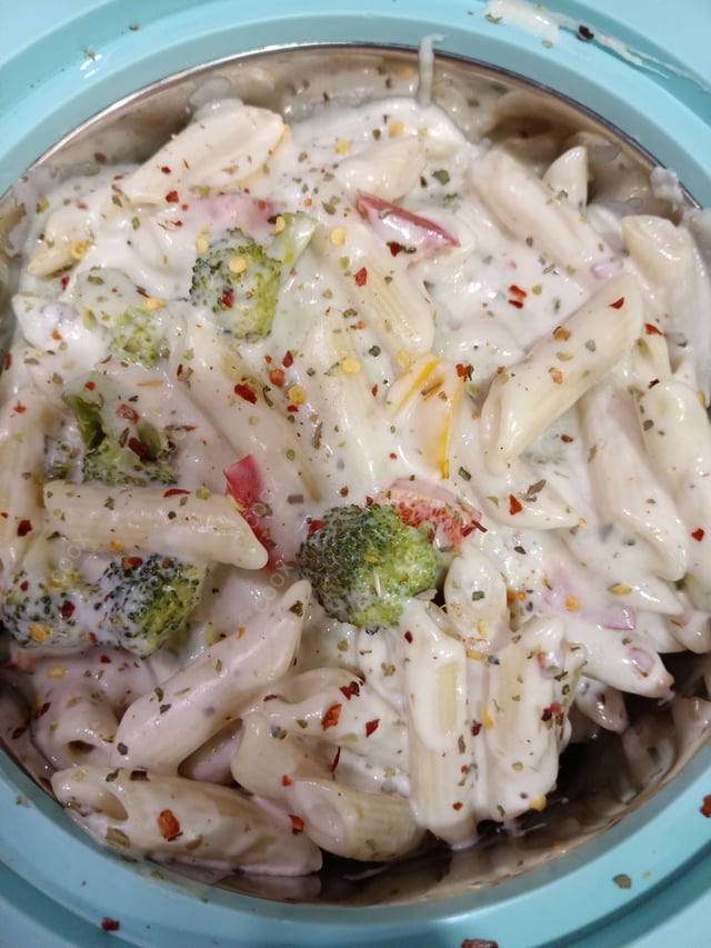 Delicious Pasta in White Sauce prepared by COOX