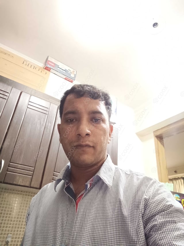 Chef from COOX at bookings. Professional cooks chefs at home