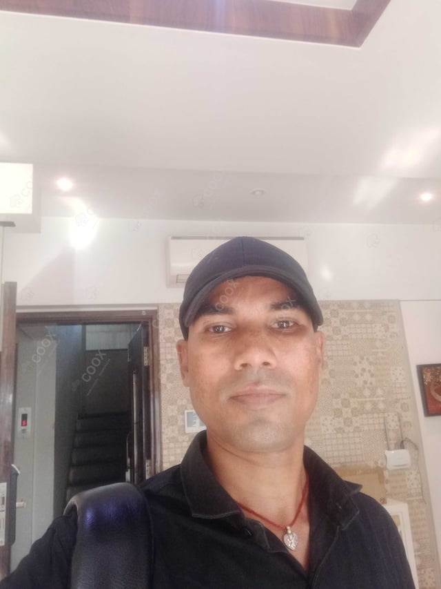 Chef from COOX at bookings. Professional cooks chefs at home
