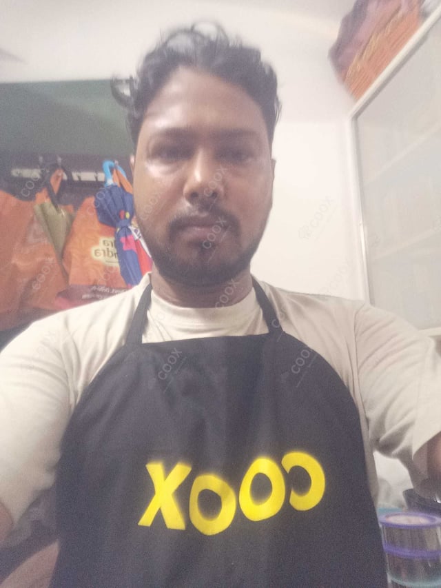 Chef from COOX at bookings. Professional cooks chefs at home