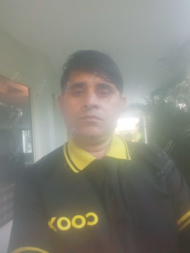Chef from COOX at bookings. Professional cooks chefs at home