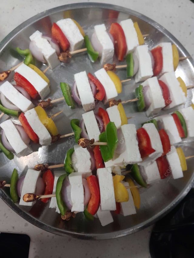 Delicious Paneer Shashlik prepared by COOX