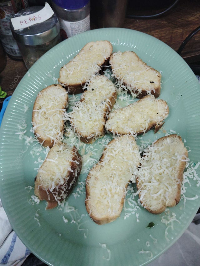 Delicious Garlic Bread with Cheese prepared by COOX