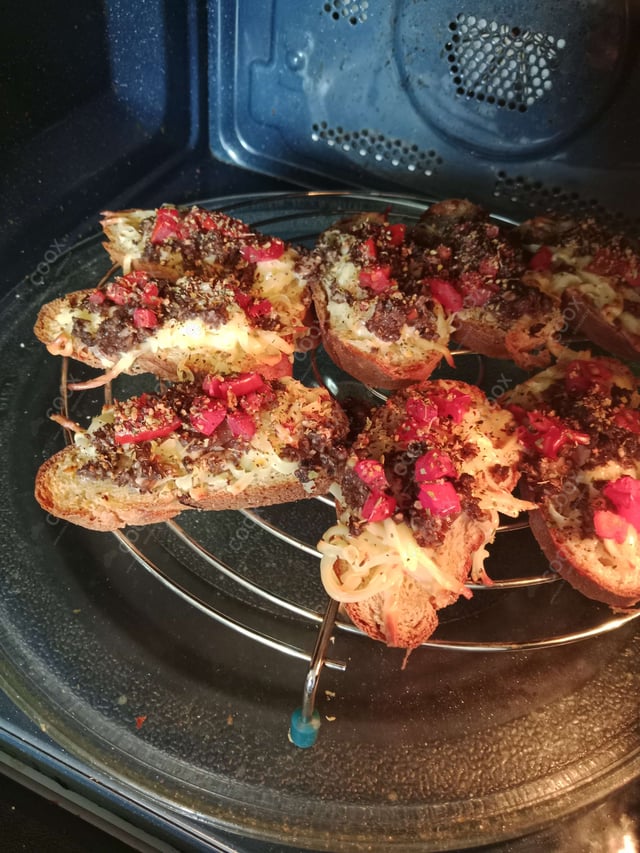 Delicious Tomato Mushroom Bruschetta prepared by COOX
