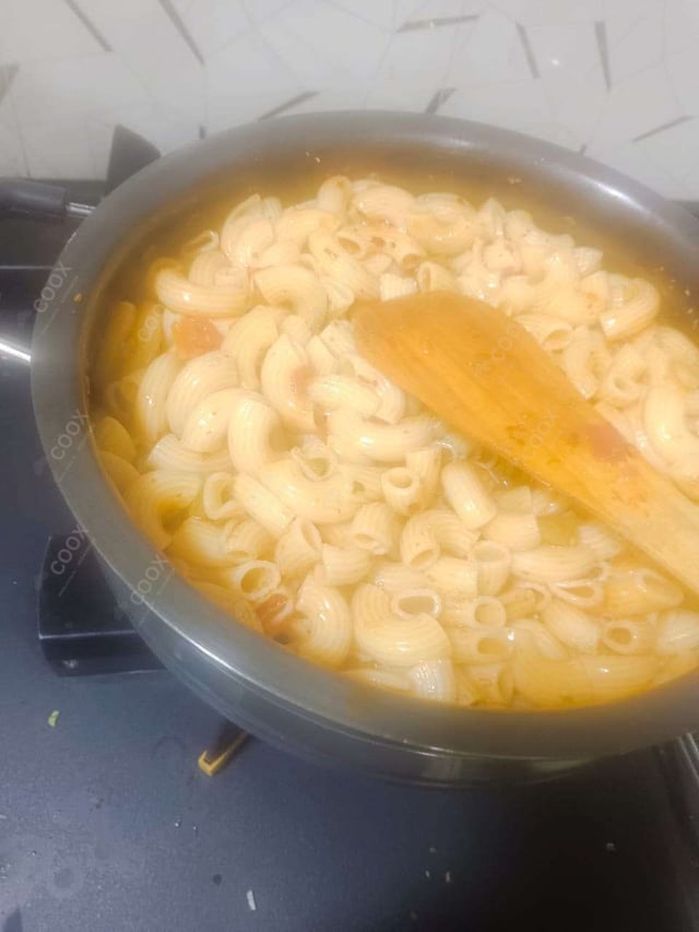 Delicious Macaroni prepared by COOX