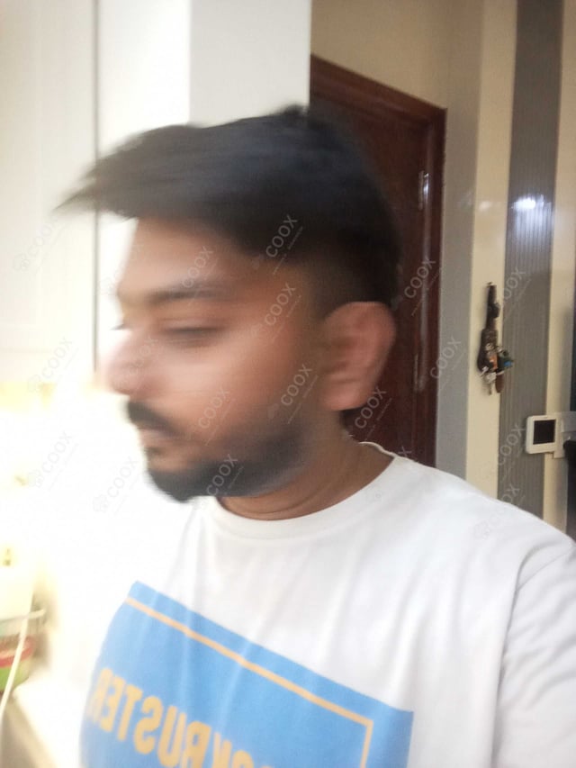 Chef from COOX at bookings. Professional cooks chefs at home