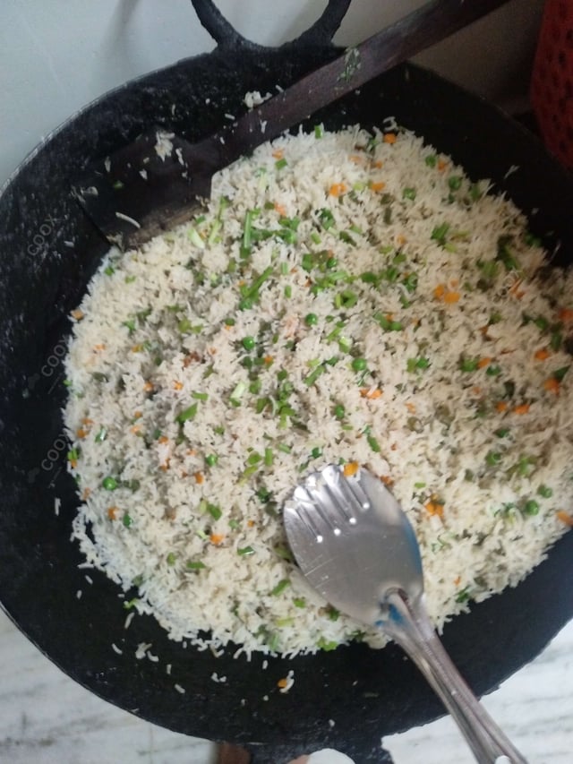 Delicious Veg Fried Rice prepared by COOX