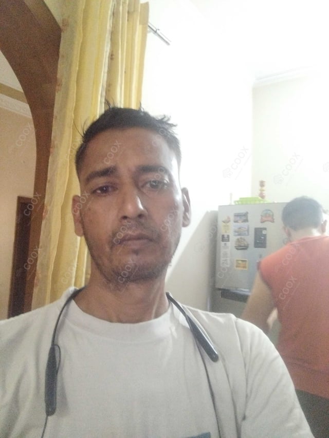 Chef from COOX at bookings. Professional cooks chefs at home