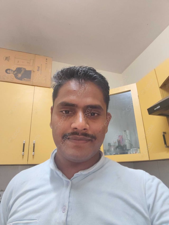 Chef from COOX at bookings. Professional cooks chefs at home
