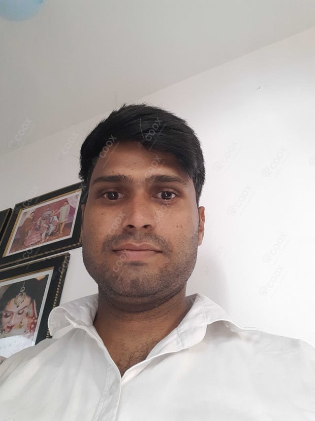 Chef from COOX at bookings. Professional cooks chefs at home