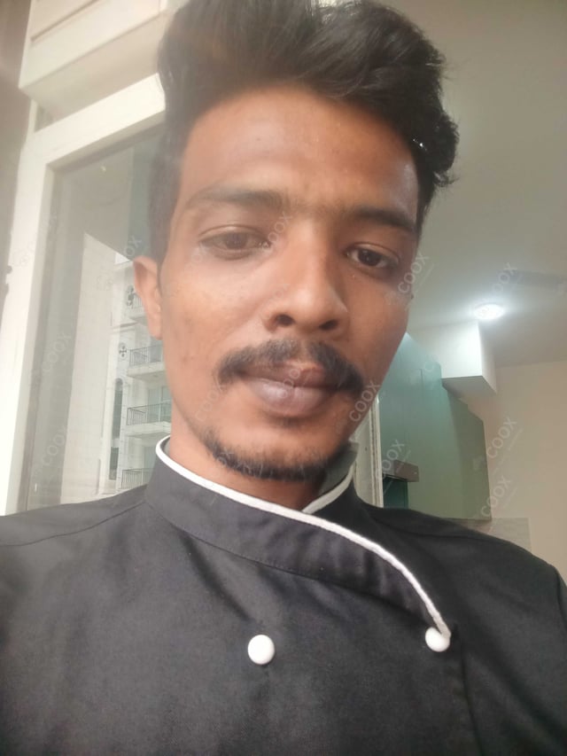 Chef from COOX at bookings. Professional cooks chefs at home