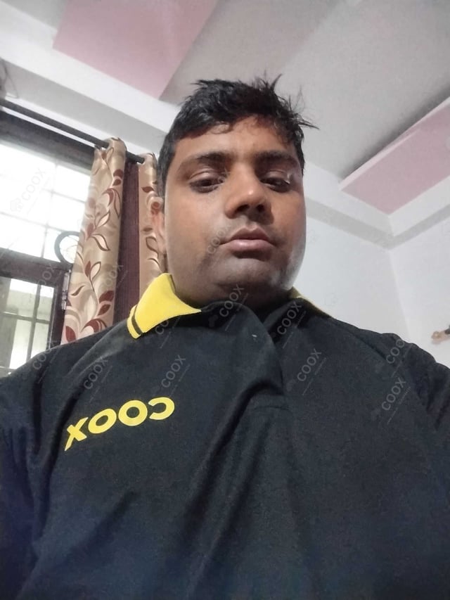 Chef from COOX at bookings. Professional cooks chefs at home