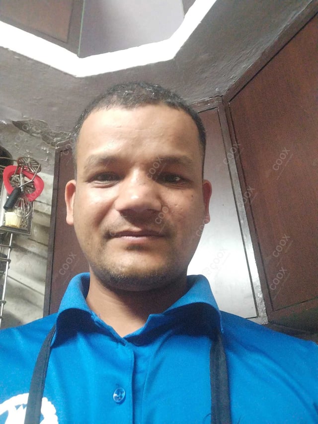 Chef from COOX at bookings. Professional cooks chefs at home