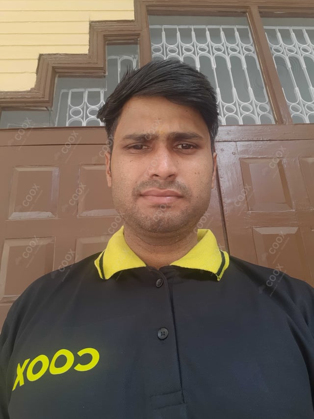 Chef from COOX at bookings. Professional cooks chefs at home
