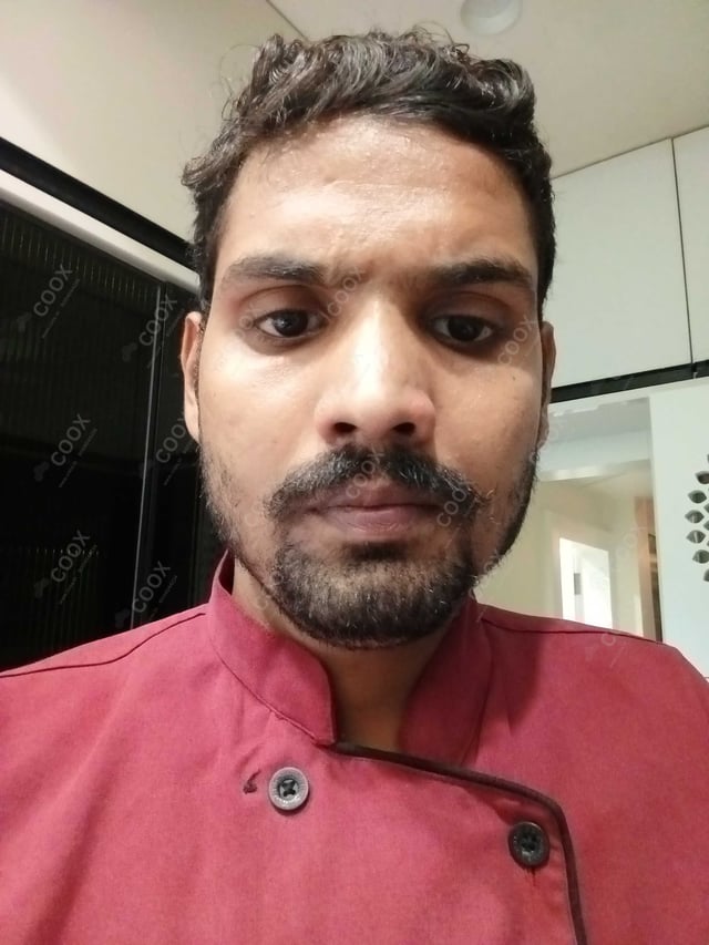 Chef from COOX at bookings. Professional cooks chefs at home
