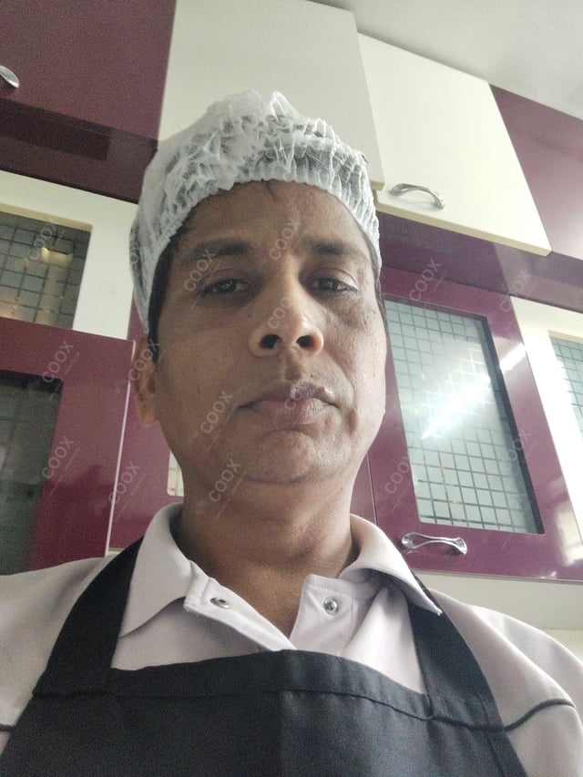 Chef from COOX at bookings. Professional cooks chefs at home