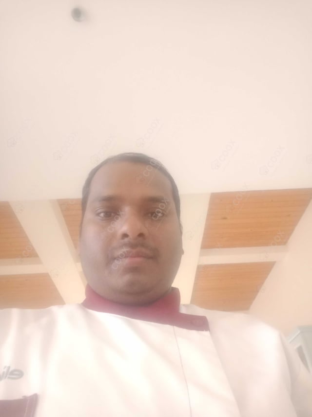 Chef from COOX at bookings. Professional cooks chefs at home