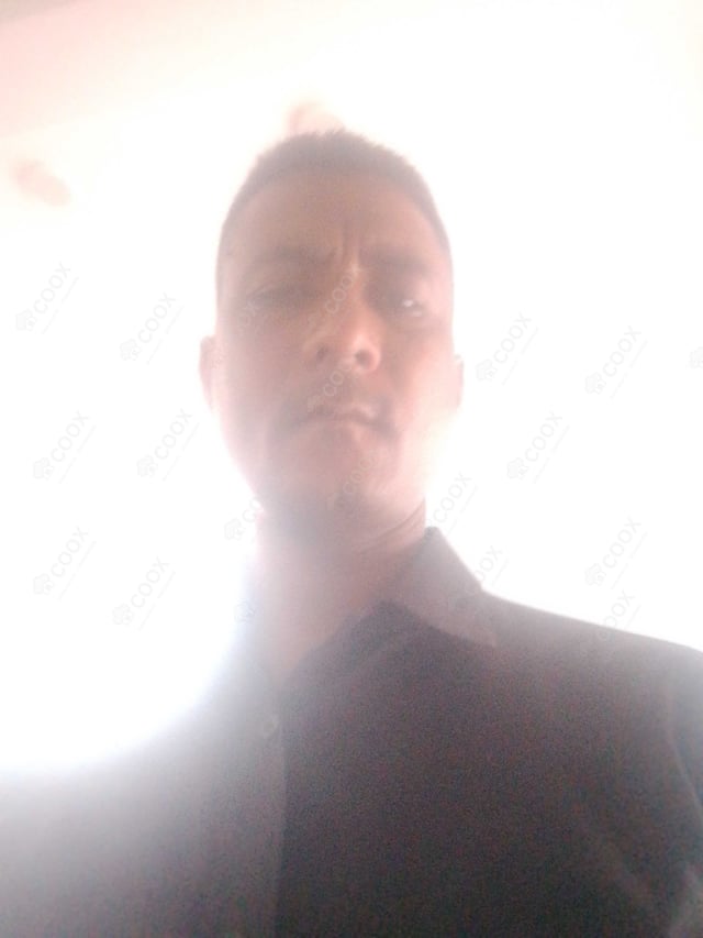 Chef from COOX at bookings. Professional cooks chefs at home