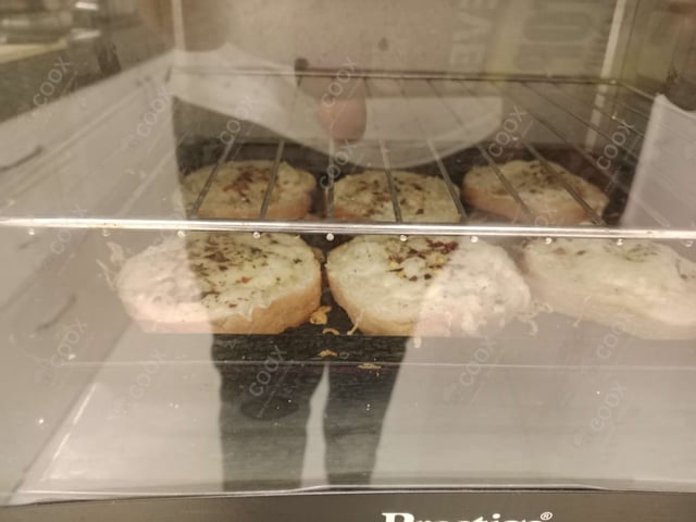 Delicious Garlic Bread with Cheese prepared by COOX