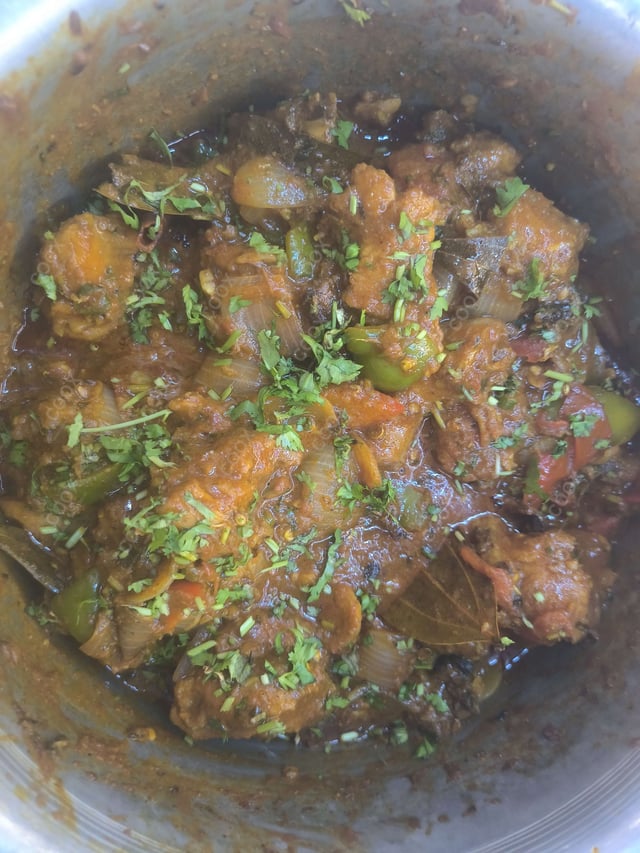 Delicious Kadhai Chicken prepared by COOX