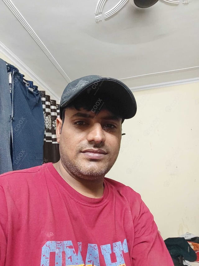 Chef from COOX at bookings. Professional cooks chefs at home