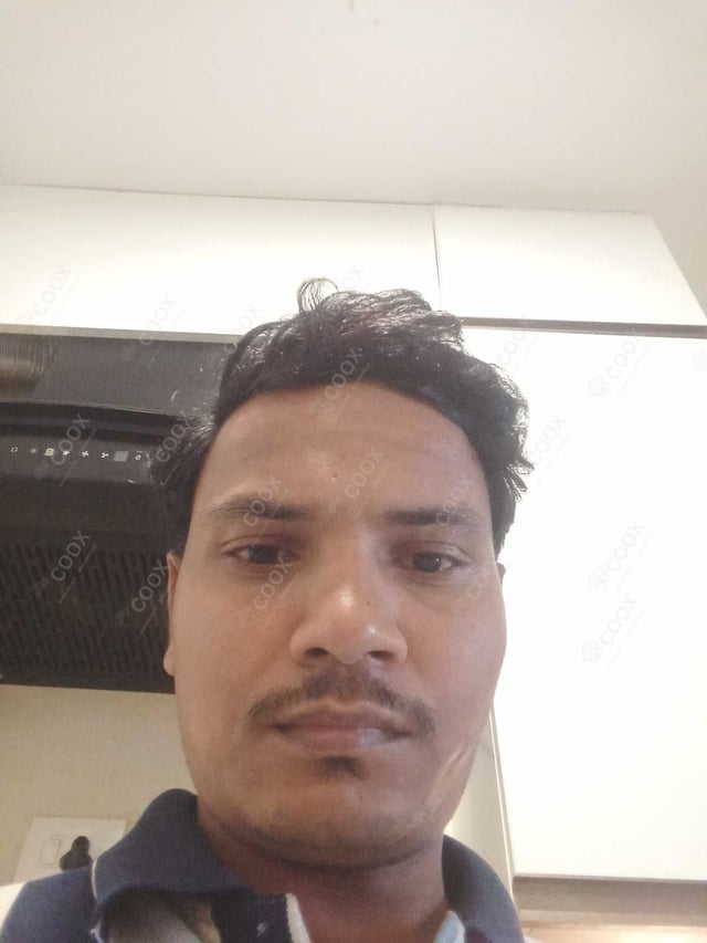 Chef from COOX at bookings. Professional cooks chefs at home