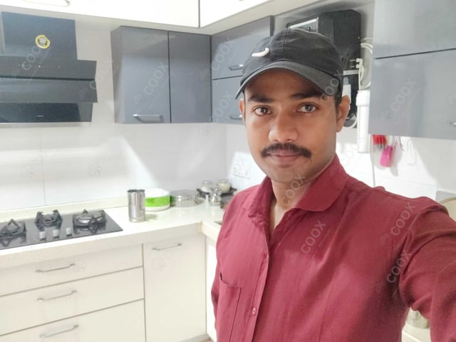 Chef from COOX at bookings. Professional cooks chefs at home