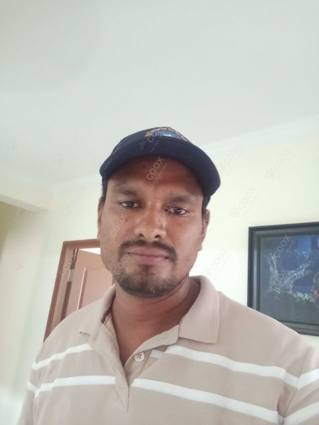 Chef from COOX at bookings. Professional cooks chefs at home