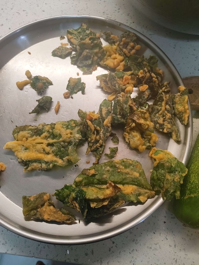 Delicious Palak Patta Chaat prepared by COOX
