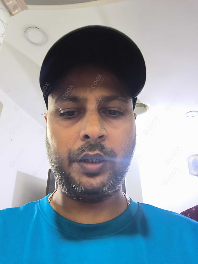 Chef from COOX at bookings. Professional cooks chefs at home